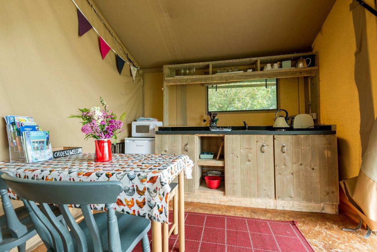 Отель Kidwelly Glamping Экстерьер фото